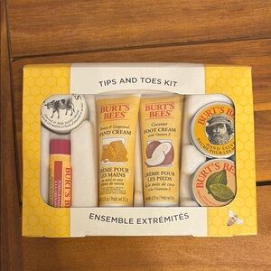 Burt's Bees Tips and Toes Set - 6 Travel Size Products in Gift Box